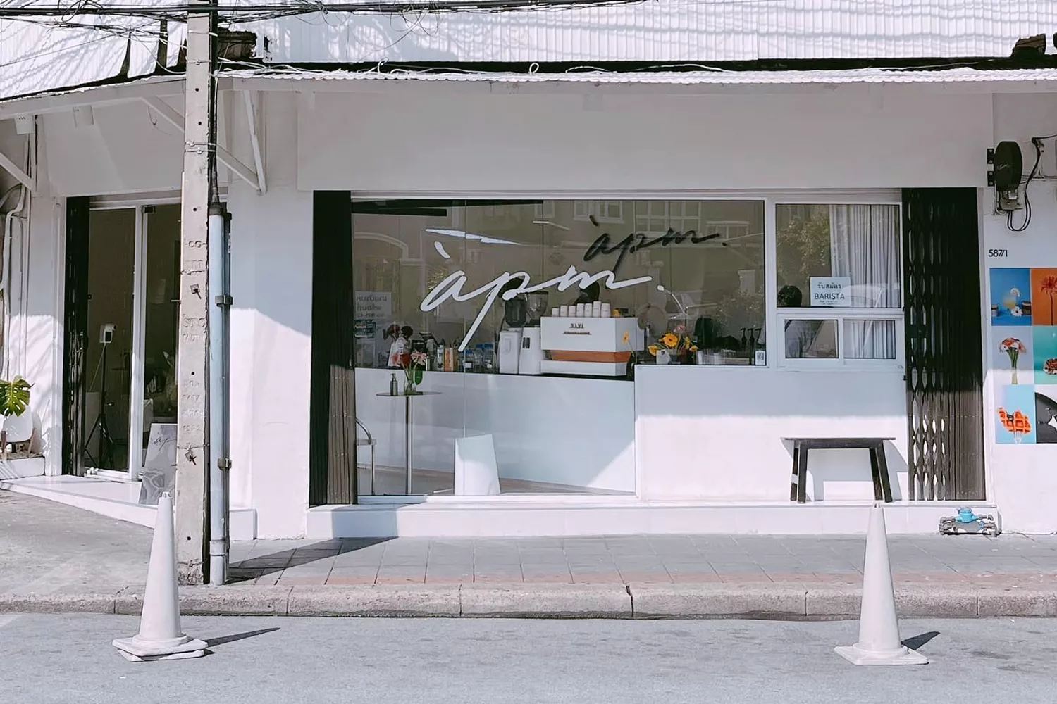 ออกแบบตกแต่งภายใน คาเฟ่ ร้านกาแฟ cafe