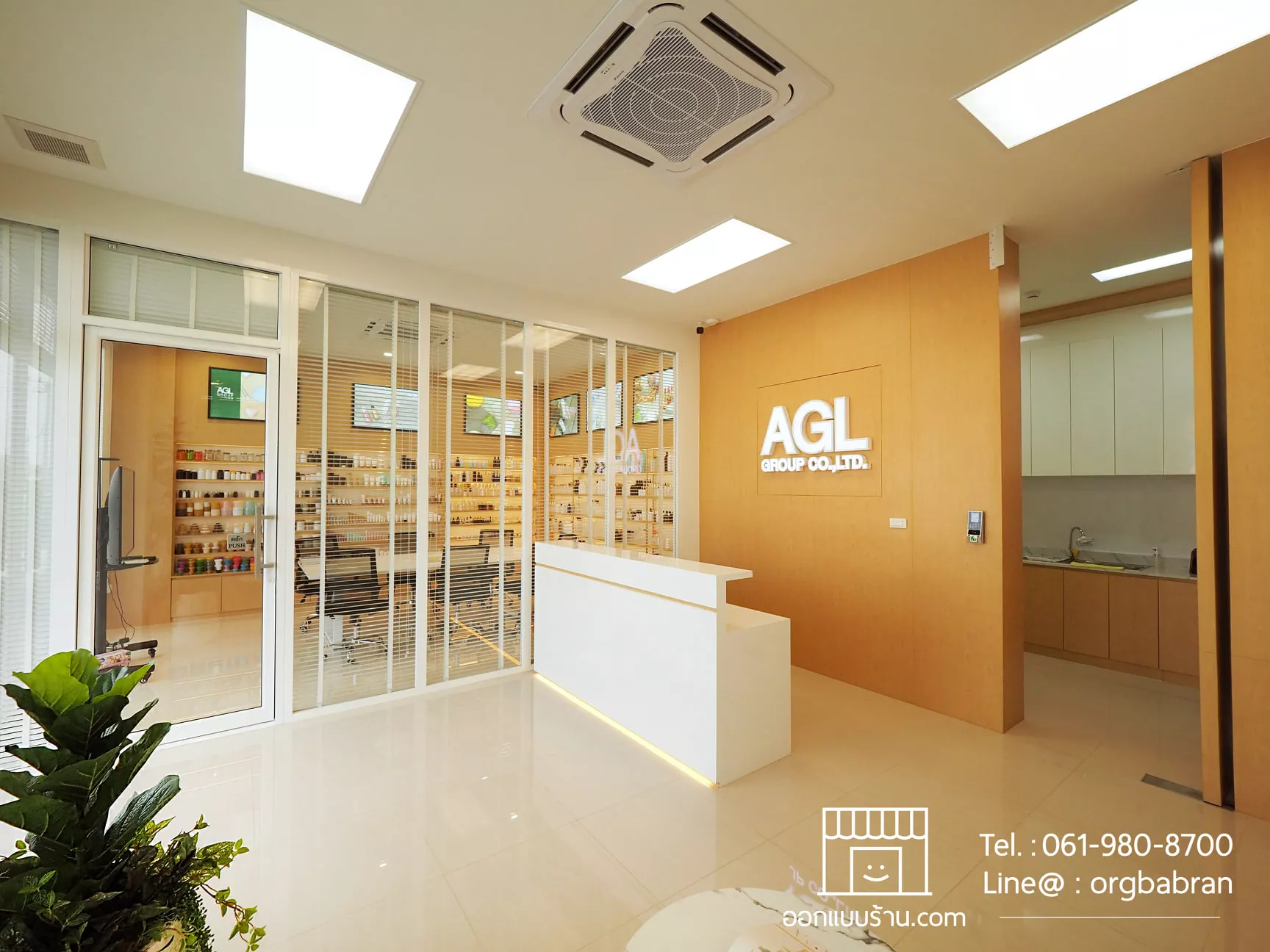 ออกแบบตกแต่งภายใน โชว์รูม ช็อป ร้านค้า