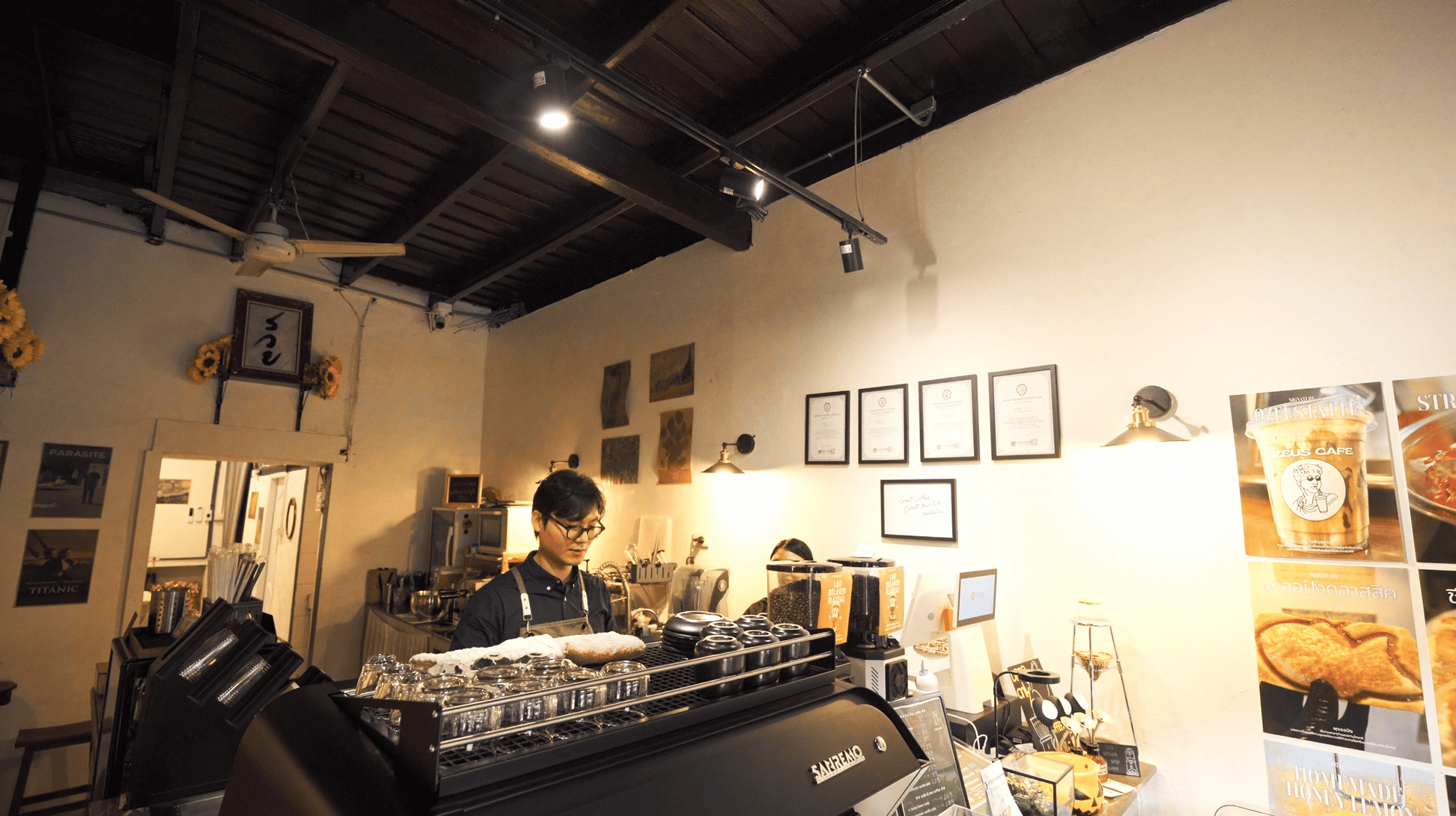 ตกแต่งร้านกาแฟ-ตกแต่งคาเฟ่-รับเหมาก่อสร้าง